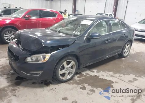 2015 Volvo S60 T5 Premier Plus из США, поврежденный, VIN YV140MFC2F1317897